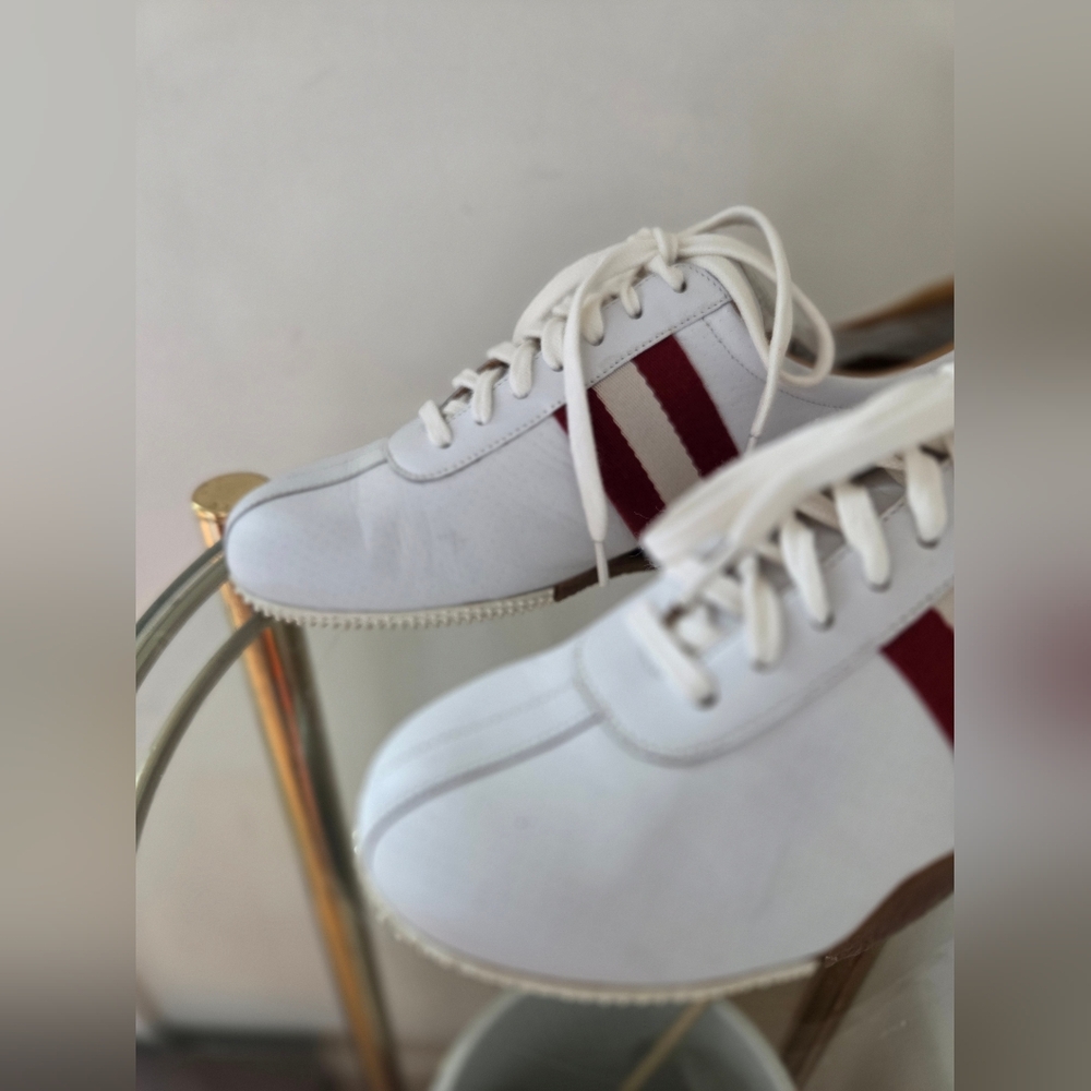 BALLY of Switzerland Leather Casual Sneakers White, Red Stripe Authentic EUC - Picture 8 of 16